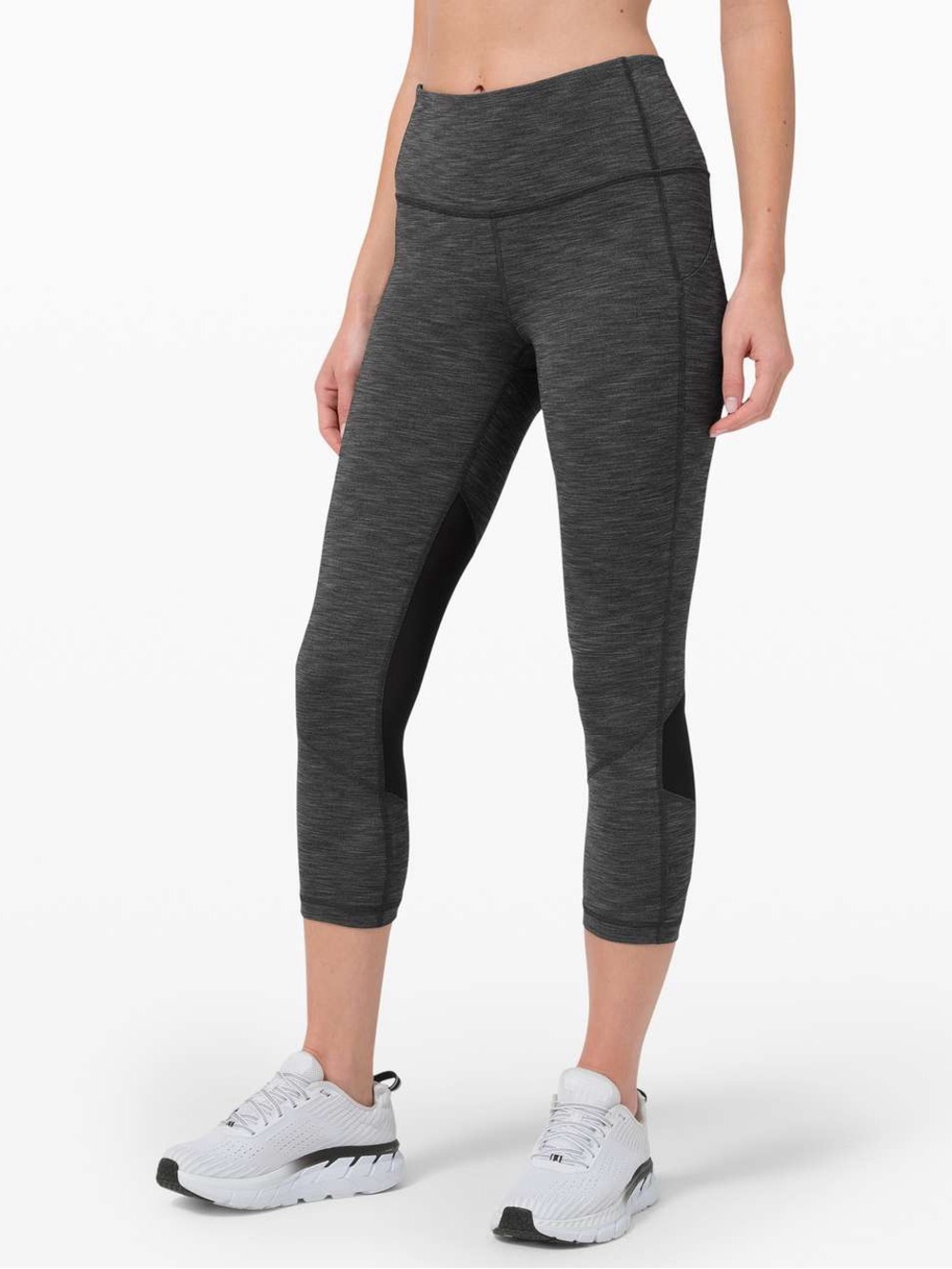 Lululemon Pace Rival Mid-Rise Crop 22”
Heathered Black Capri Leggings